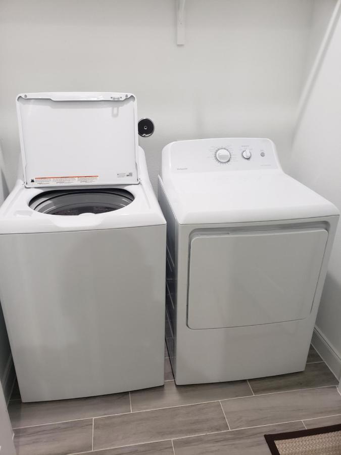 Home Away From Home Unit B Хюстън Екстериор снимка